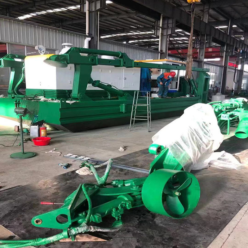 Amphibious Cutter Suction Dredger with Crawler