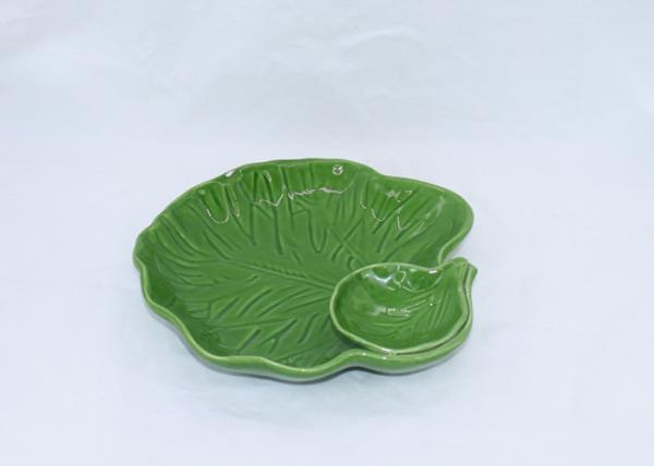 Beautiful Ceramic Houseware Green Dolomite Ceramic Leaf Plate With Snack Dip