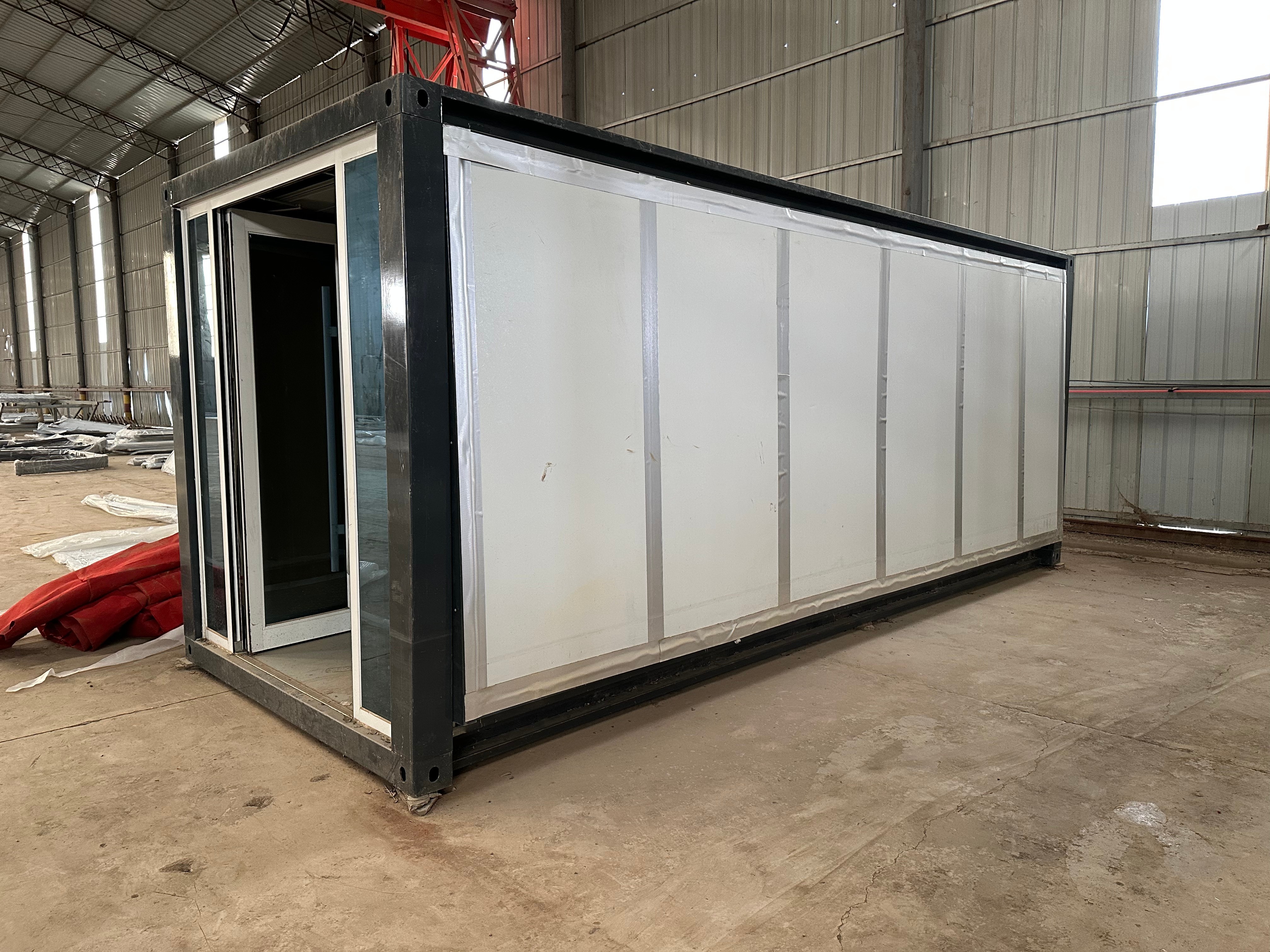 Customized Color Unique 20 Ft 40 Ft Easy To Install Container Home Good Thermal
