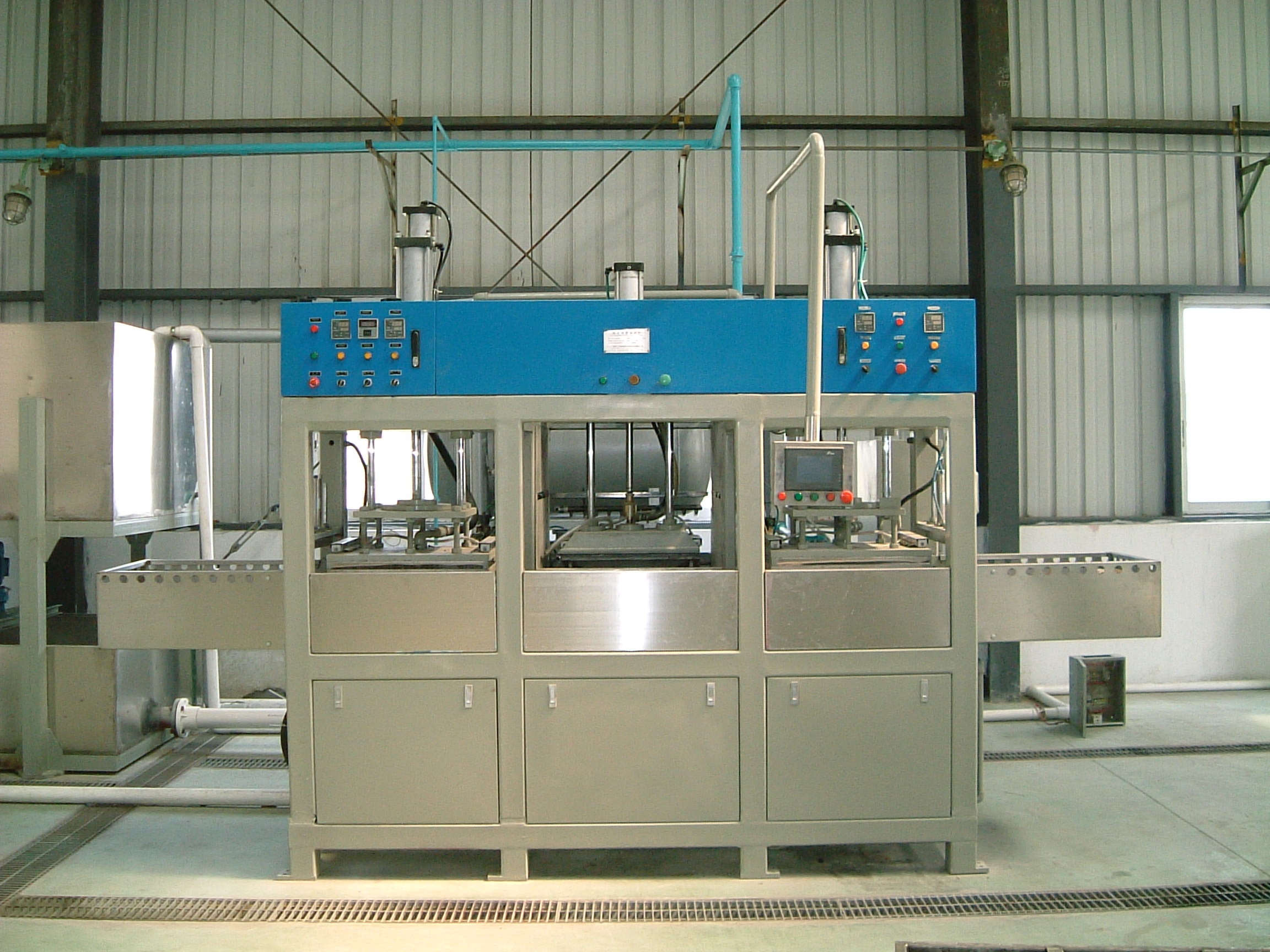 Disposable Pulp Molding Tableware Machine 125kw Paper Lunch Box Making