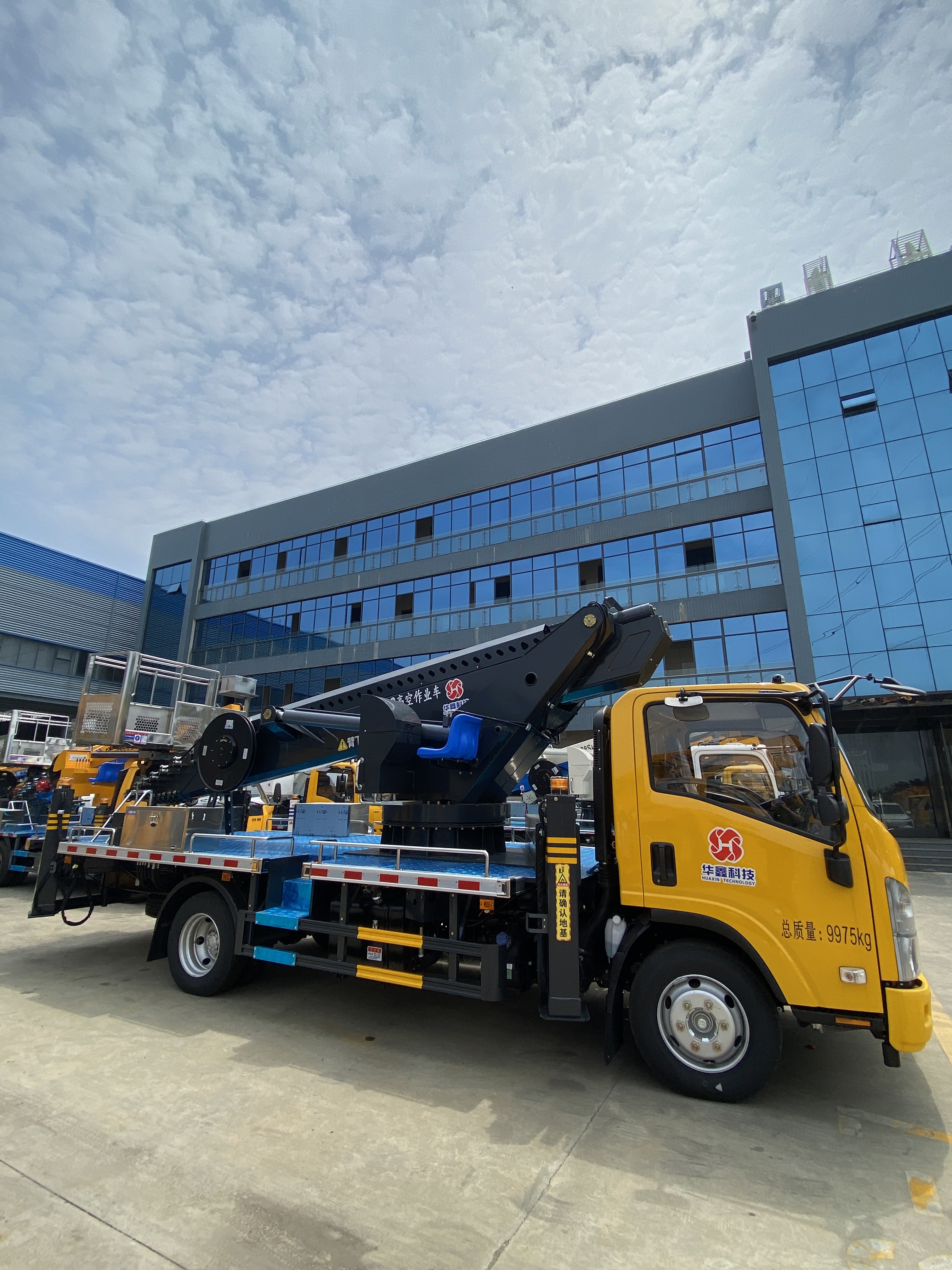 Aerial Work Platform Truck 30m Circuit Repair Mobile Aerial Vehicle