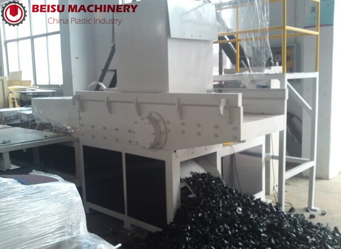 Single Shaft Plastic Shredder Machine SKD-11 Blades Material High Strength