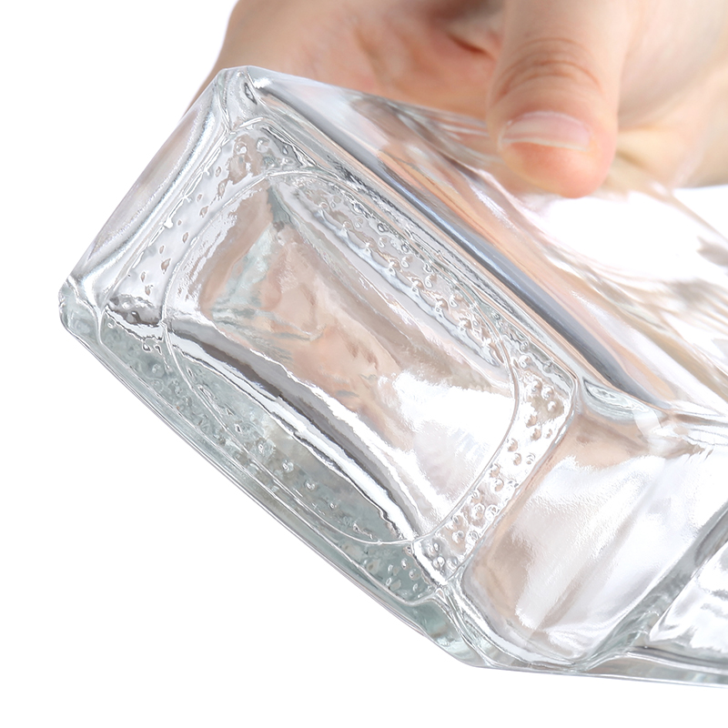 Shandong 700ml 750ml Flat Square Decal Glass Wine Bottle with Customize Sealing Type