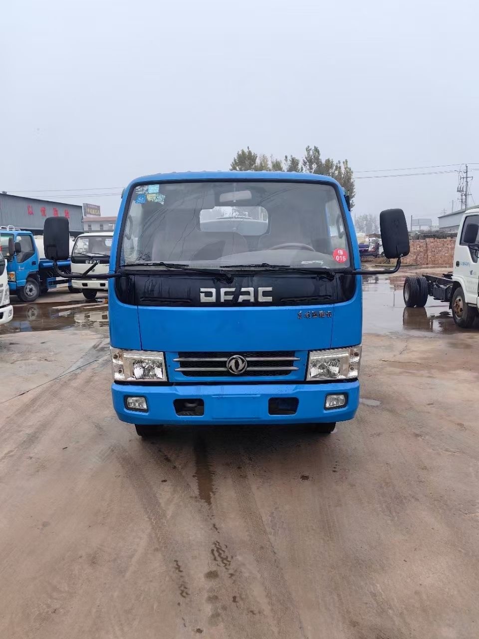 FAW Tank Watering Truck Dongfeng Sinotruk HOWO Shacman Road Sprinkler Sanitation Vehicle 20000/30000L 6X4 Heavy Duty Milk Tanker Drinking Water Truck