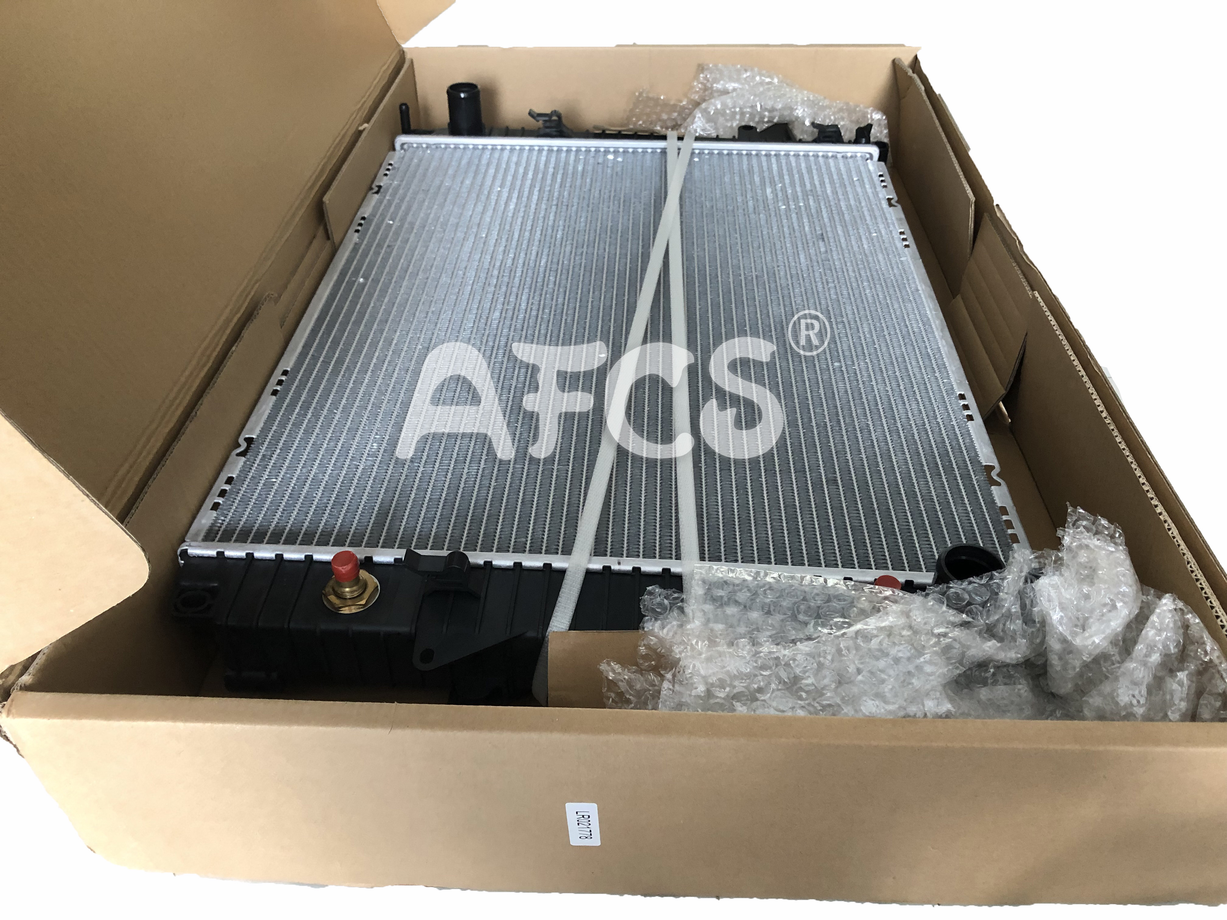 LR021778 PCC500112 PCC500201 Aluminum Radiator For Land Rover Range Rover Sport