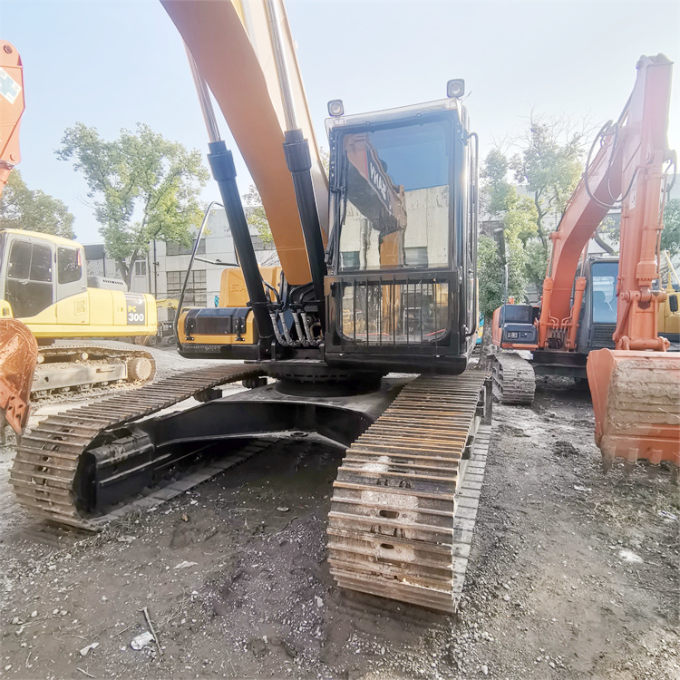 Shanghai 21 Ton Crawler Excavator with Original Hydraulic Cylinder and Good Condition