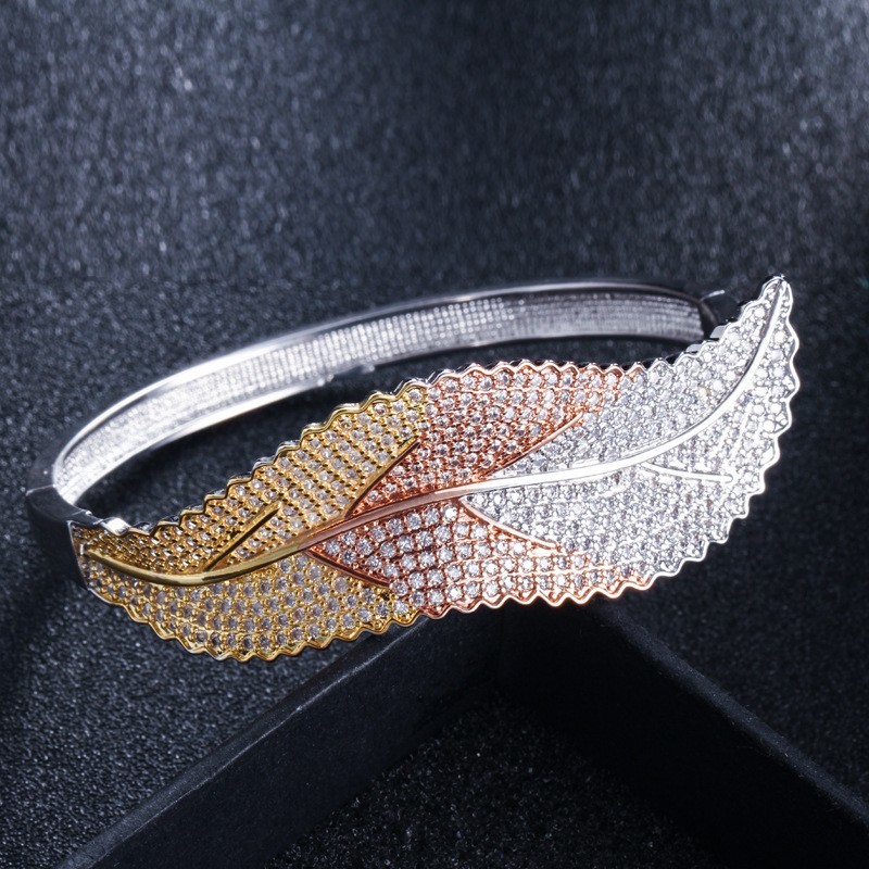 Leaf Zirconia Bracelet for Women Silver Color Water Drop CZ Bracelets CZ Stone Leaf Setting Crystal Flower Party Jewelry