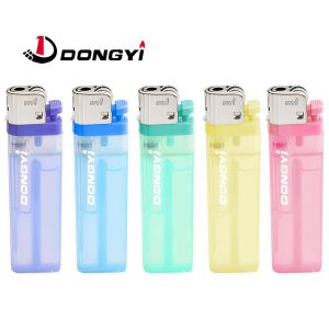  Customized Request Classic Disposable Flint Cigarette Lighter with Customized Material Manufactures