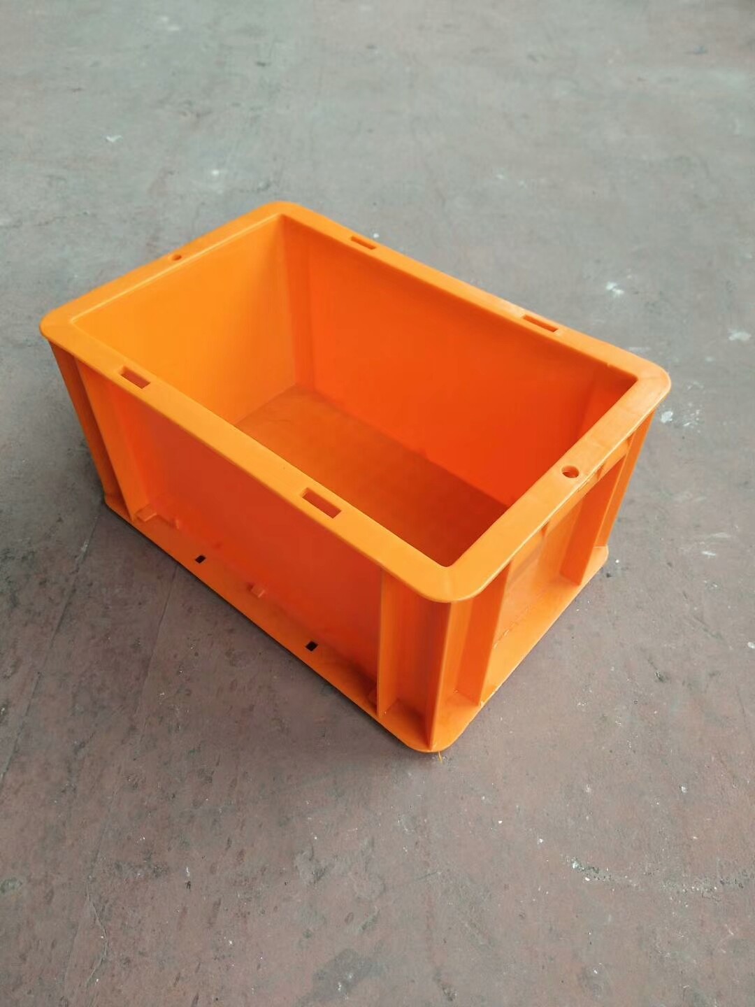 Orange Color Euro Stacking Containers 300*200 mm / Stackable Plastic Storage Containers