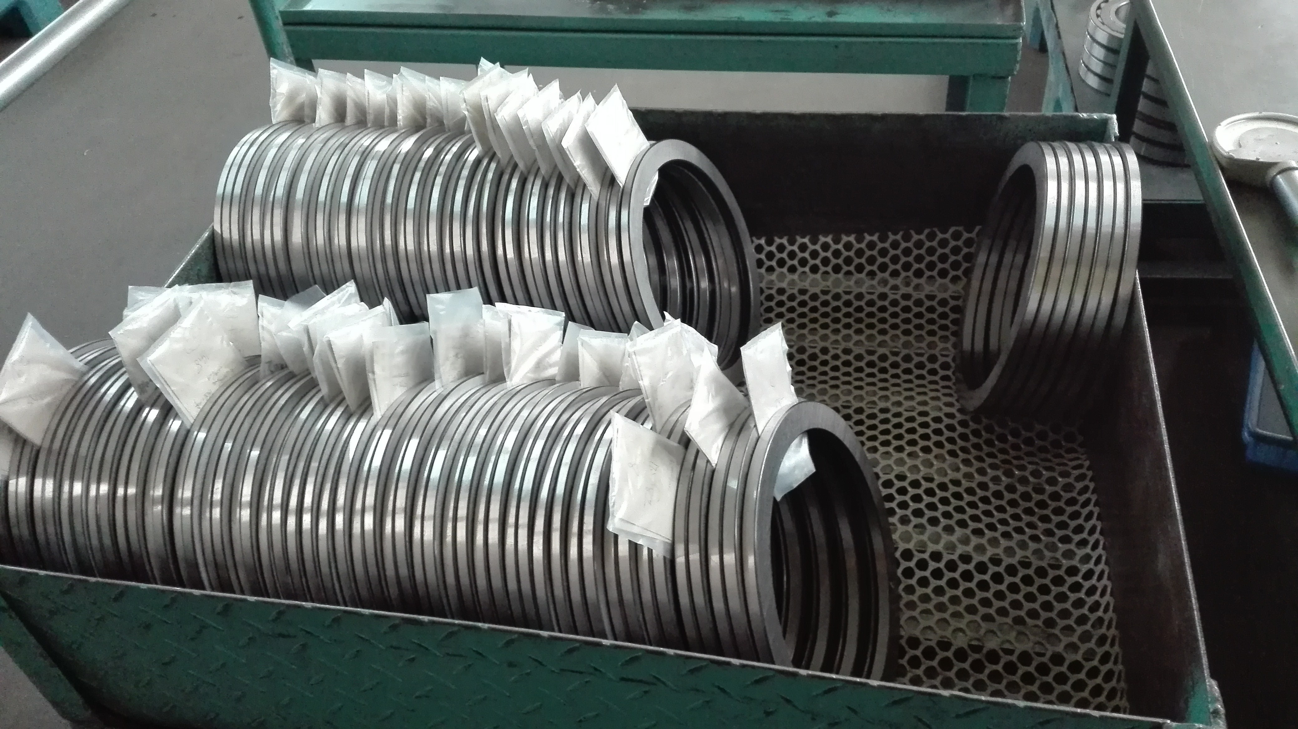 81240M Anti Rust Thrust Washer Bearing , P6 Needle Roller Thrust Bearing