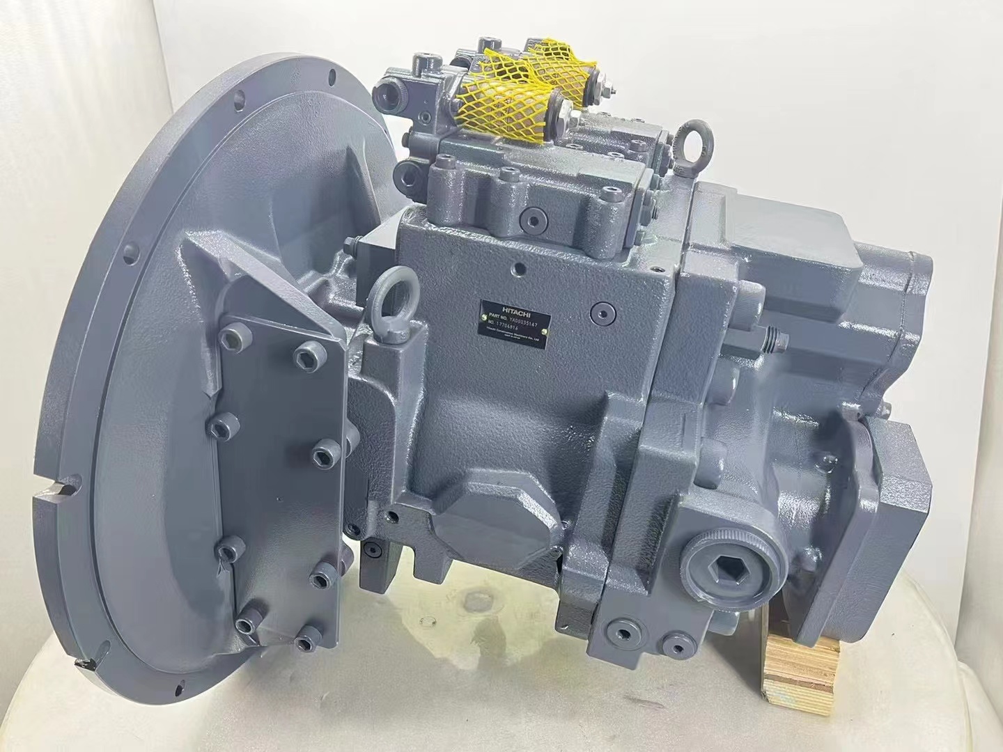 100% ZX490LC-5A Excavator Main Pump Assembly YA00035147 for Construction Works