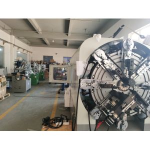 Multifunctional CNC Spring Coiling Machine With Wire Rotation