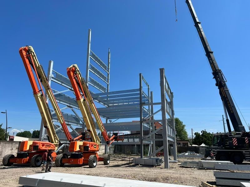 Durable Industrial Steel Structure Building Metal Warehouse Building Construction
