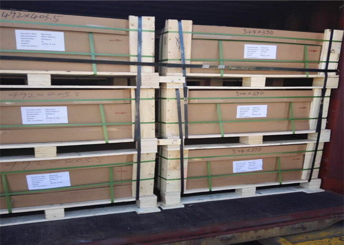 Size Customized Ultra Clear Patterned Glass , Ultra Clear Solar Glass For Solar Panel