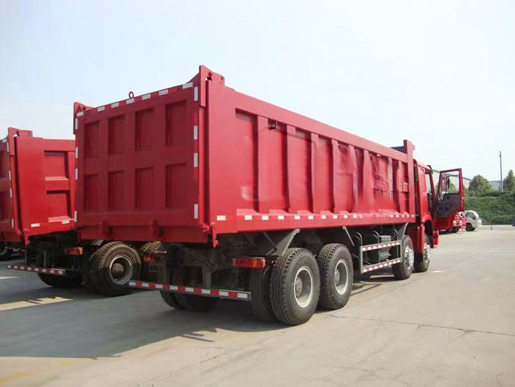 Manual Transmission SINOTRUK HOWO 6x4 Dump Truck 8x4 for Heavy Cargo Transportation