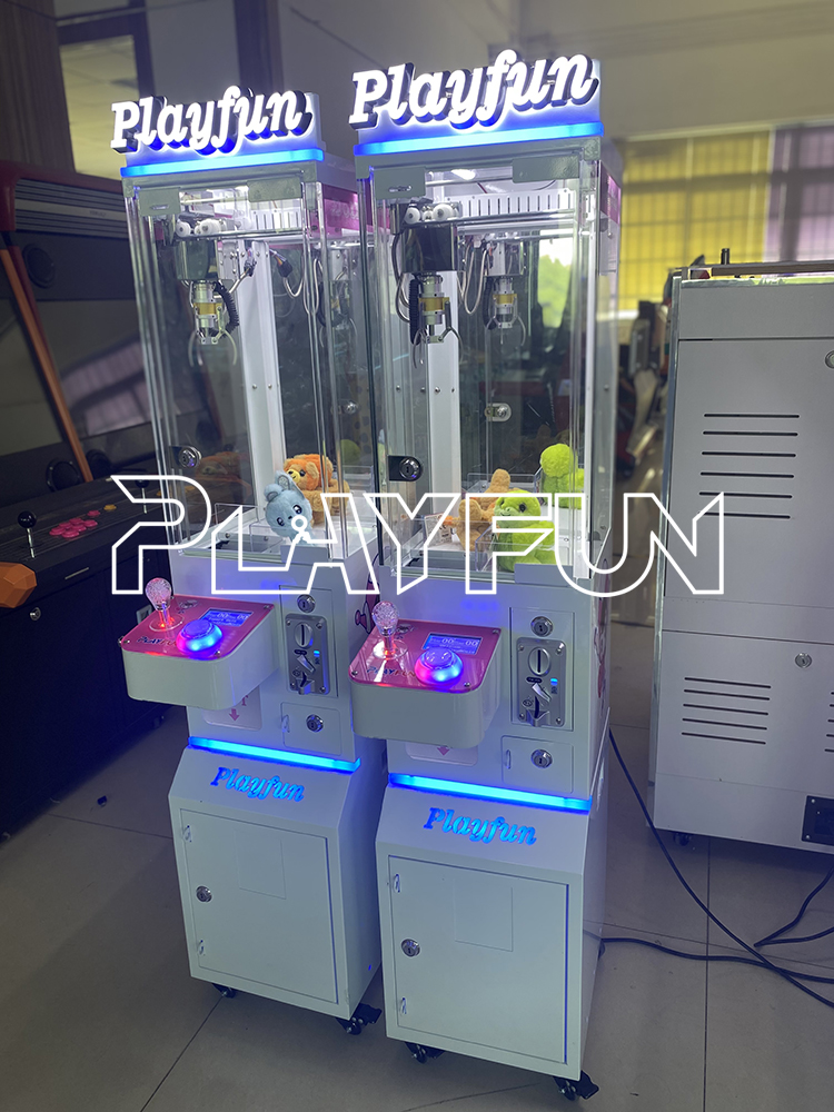 Playfun Platform Hot Coin Operated Claw Crane Machine Mini Claw Machine Claw Machine Plush Toys