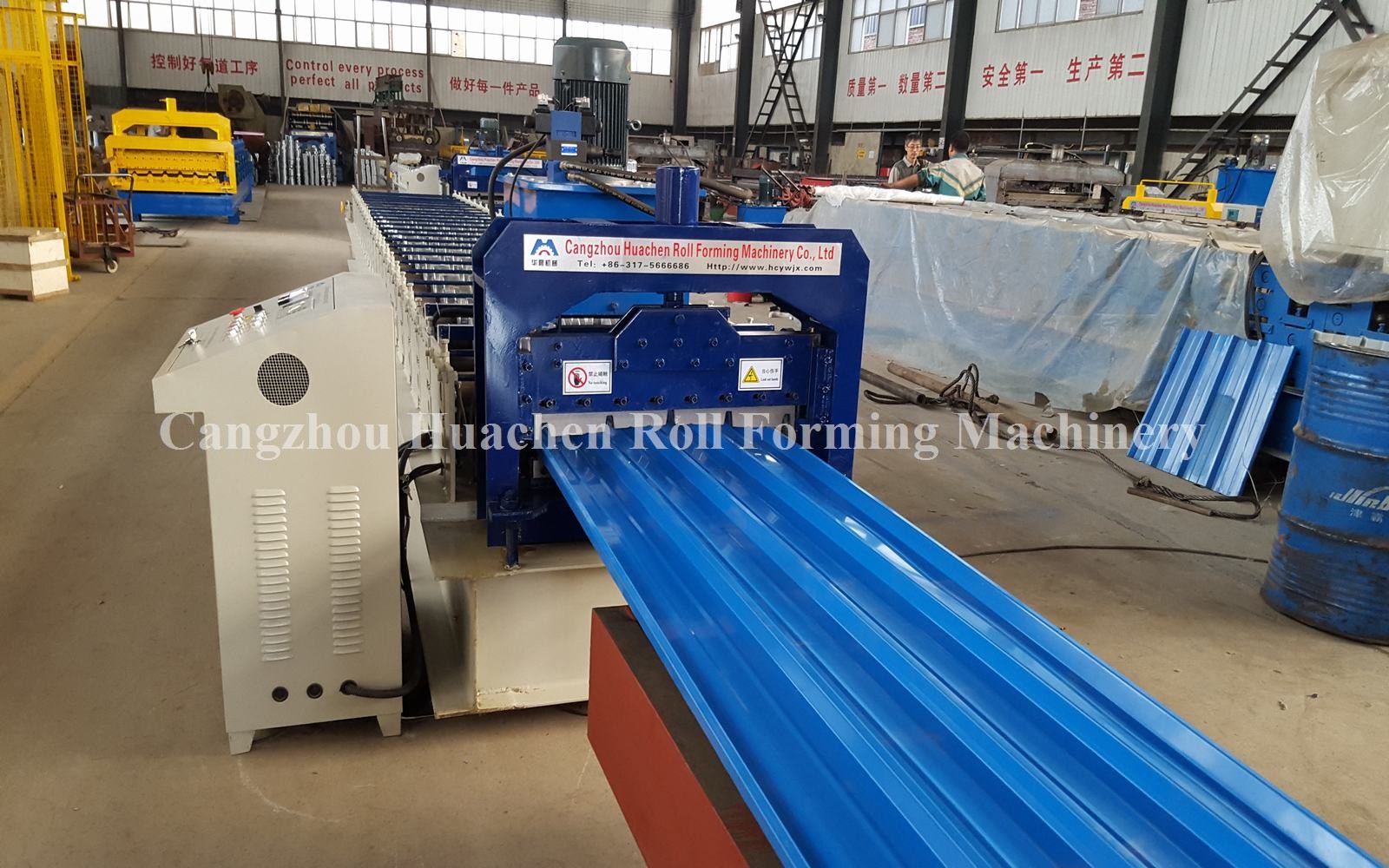 Galvanized Roofing Sheet Roll Forming Machine PLC Cold Roll Forming Equipment