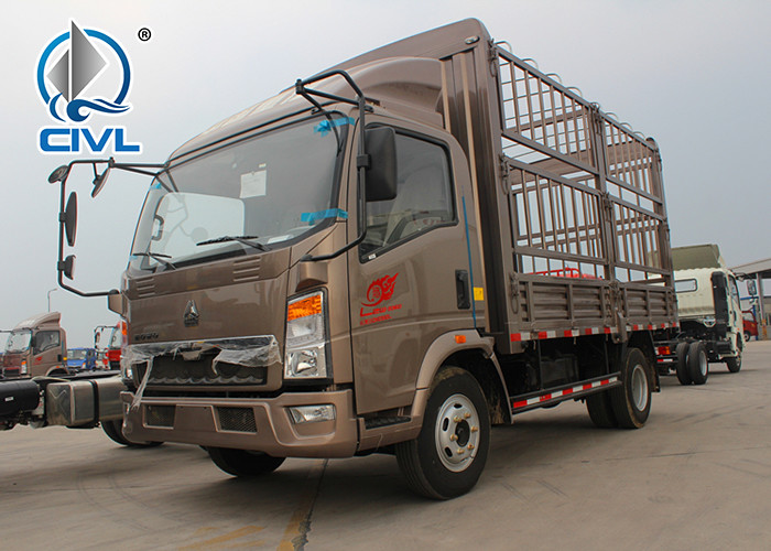 6T New Sinotruck Light Duty Fence Cargo Trucks With 6tires Yunnei Engine 4x2 drive wheel