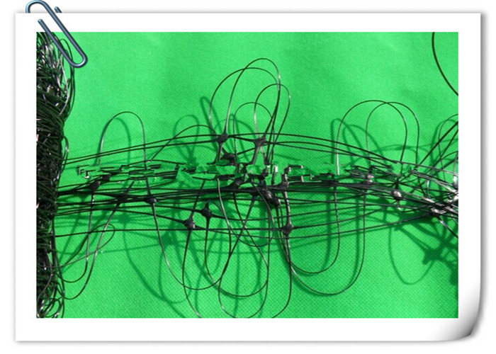 PP Raw Material Garden Trellis Net , UV Treated Garden Mesh For Climbing Plants