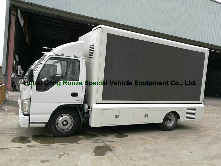 ISUZU LED Display Mobile Advertising Trucks , Full Color LED Screen Truck