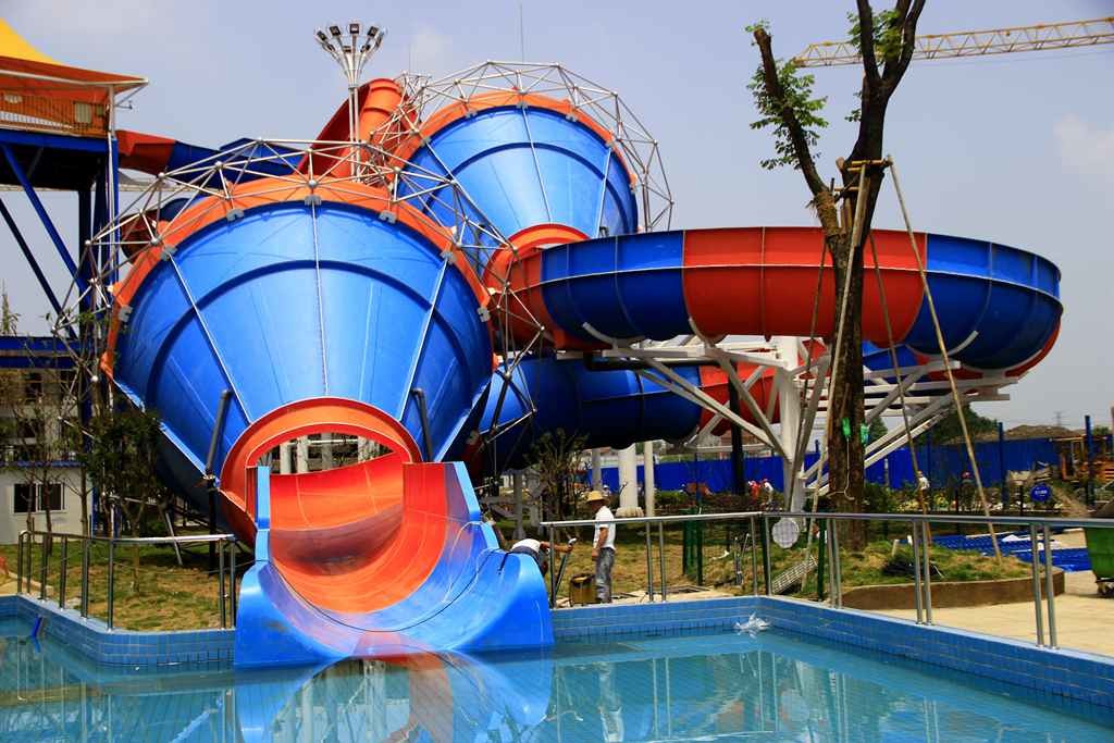 Commercial Fiberglass Water Roller Coaster Slide For Family Amusement Parks