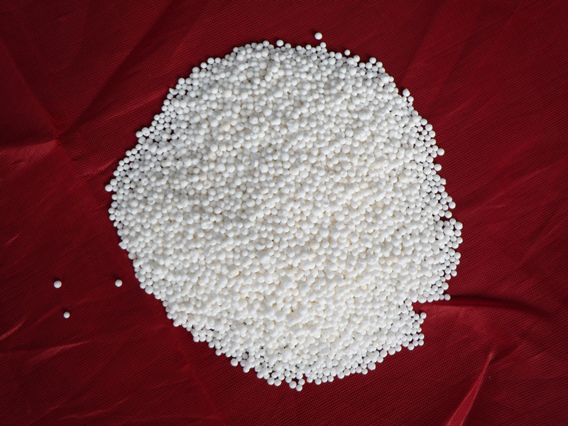 Porous Prills Ammonium Nitrate 34 0 0 NH4NO3 For Explosives , Fireworks , Fertilizers