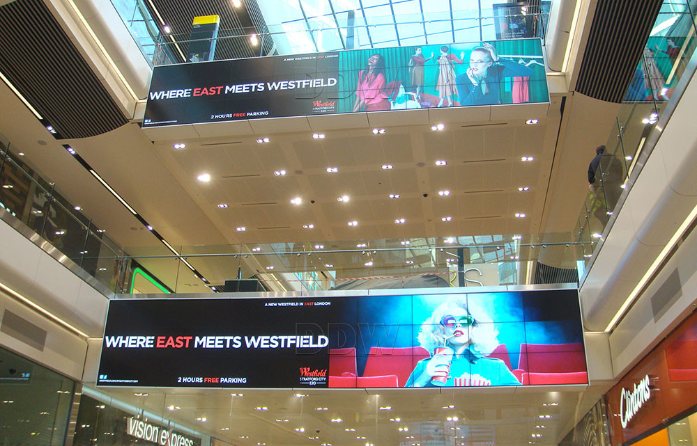 500 Nits Brightness video wall monitor, RJ45 Loop Daisy Chain Video Wall 3.5mm Width 7x24hours