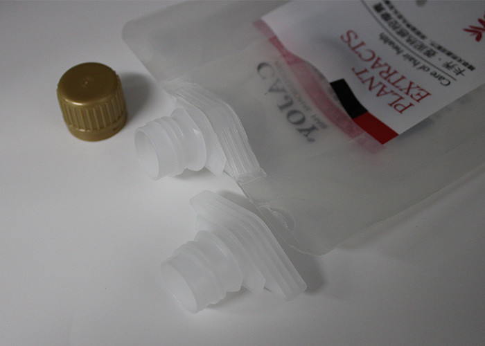 PE Corrosion Proof Plastic Pour Spout Caps For Automobile Glass Cleaner Package Bag