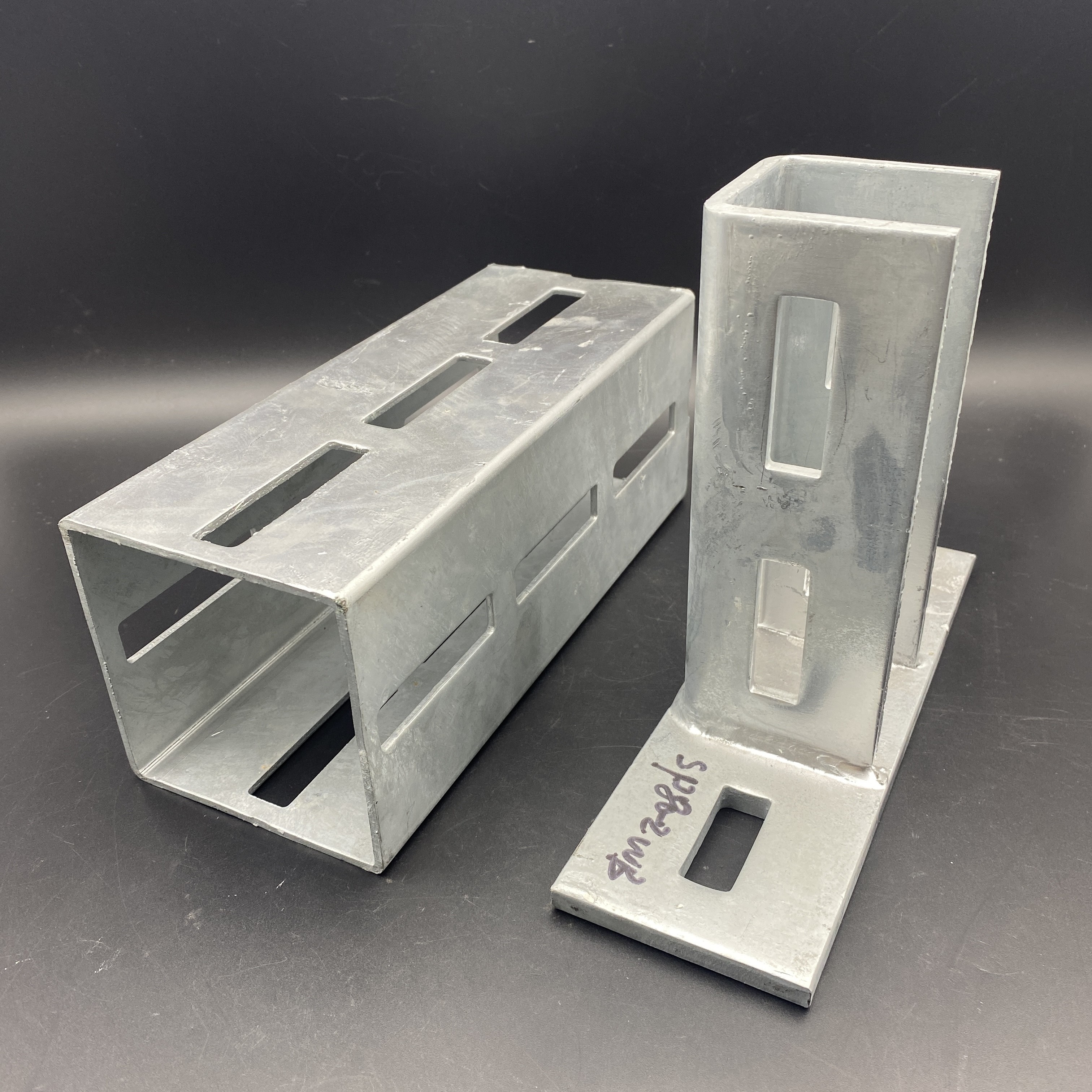 Hot Dip Galvanized 80x80x3mm Square Channel