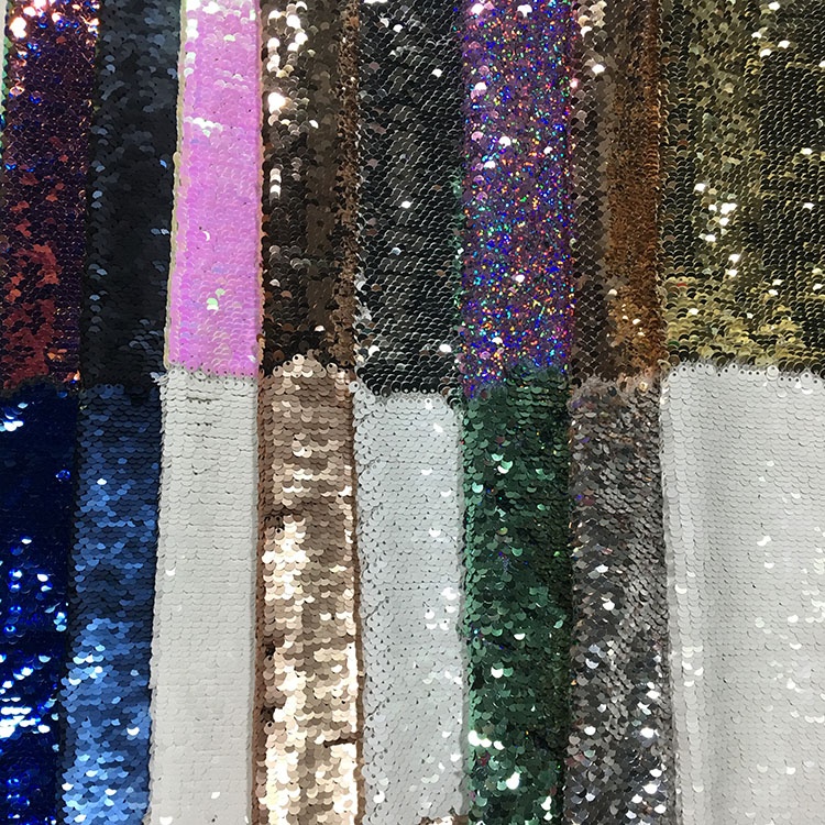 Beautiful Printed Glitter Sequin Fabric 50D*75D Yarn Count 220gsm Plaid Style