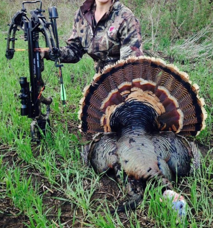 ID.300"(7.62mm) Standard Size Straightness .001" ,Vanes Fletched Tackler Crossbow Bolts for turkey and deer hunting