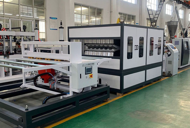 WPC PVC Panel Roof Tile Forming Machine House Ceiling Making Machine