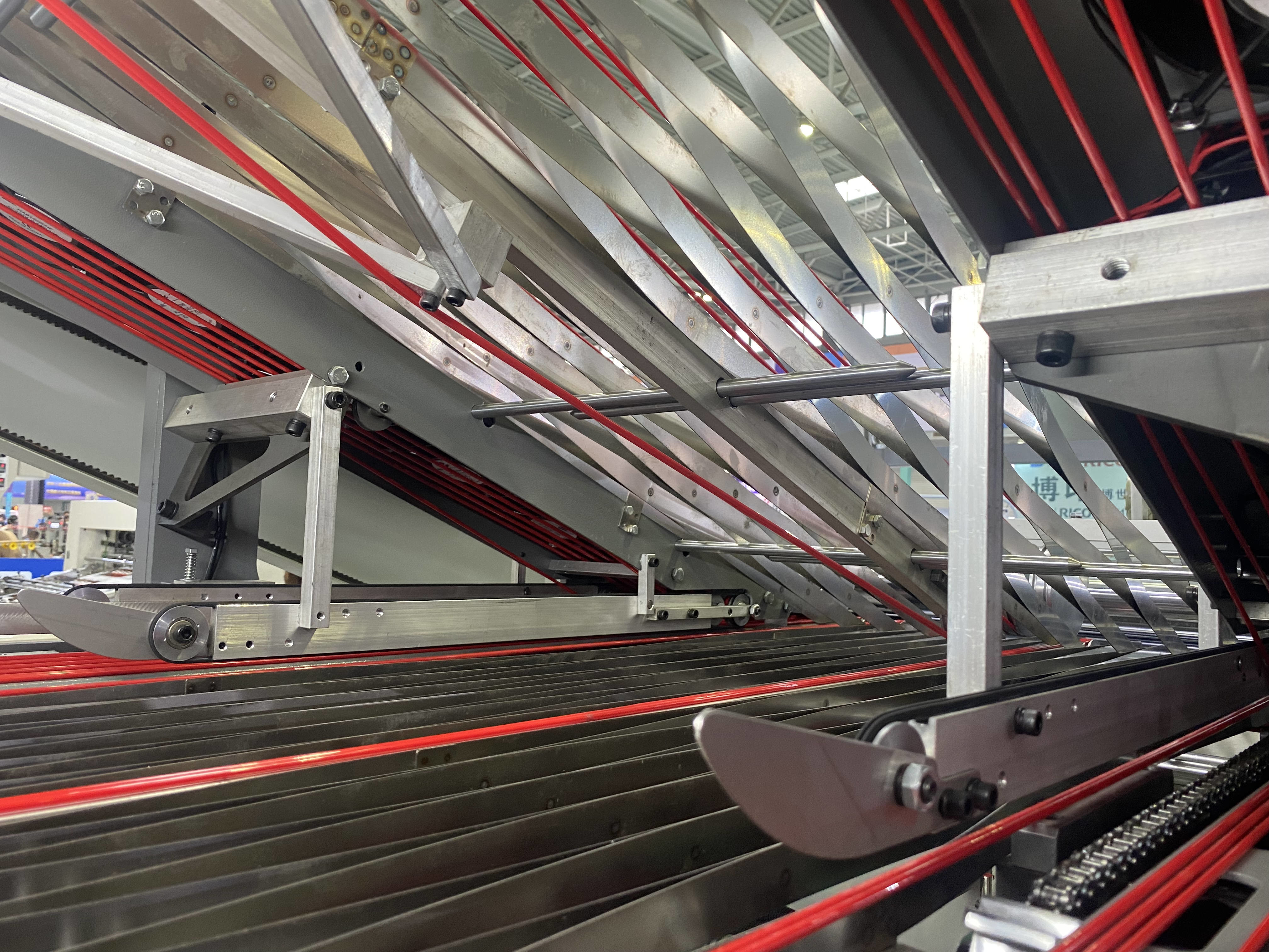 600*600mm Litho Fully Automatic Lamination Machine 105 pcs/min