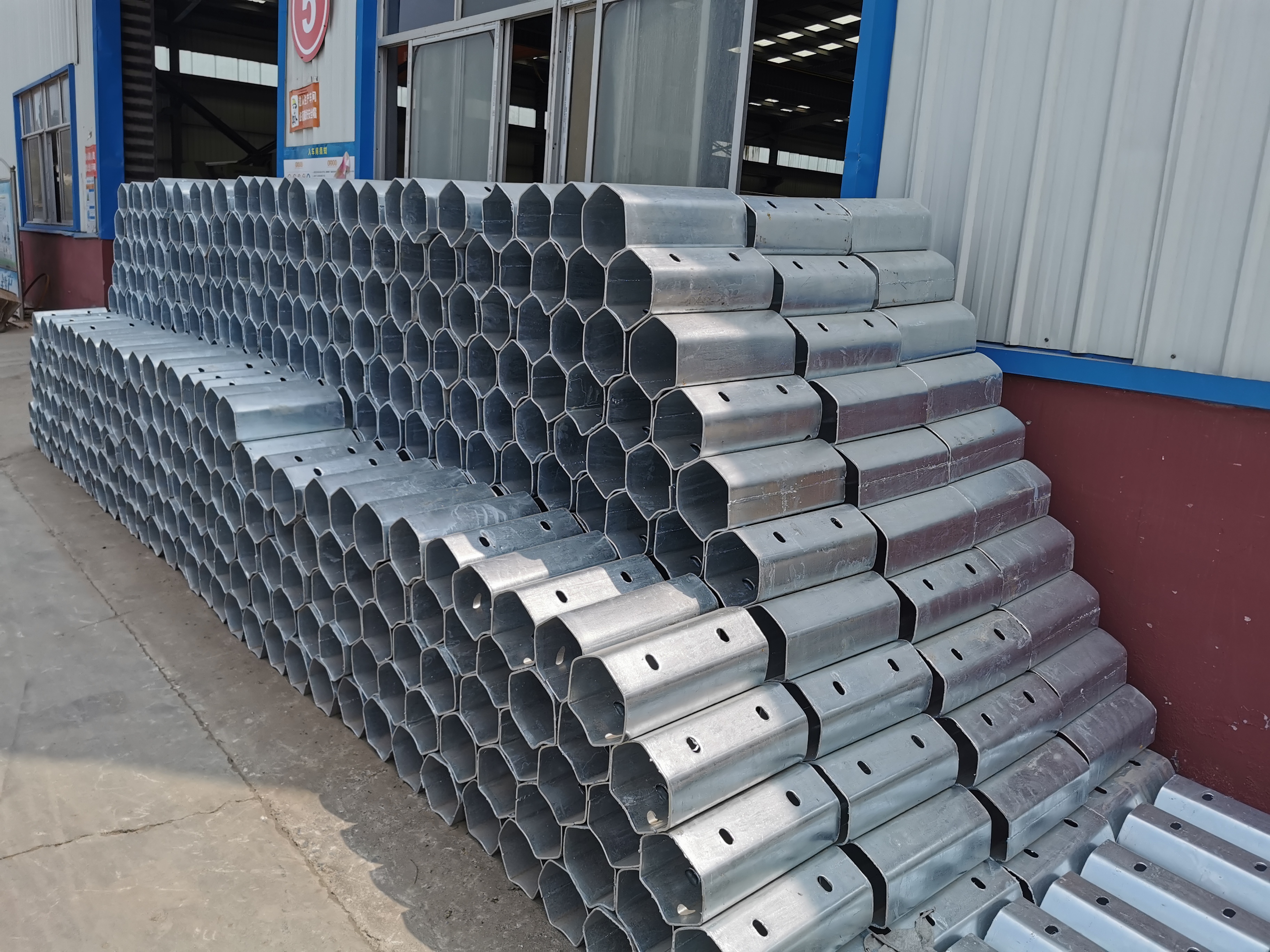 Q235 Q345 Galvanized Steel Highway Guardrail Block Spacer For Roadway Protection