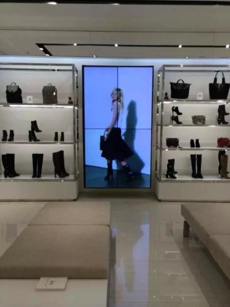 Mall 55 Inch Samsung Frameless Video Wall 2X2 , Information Digital Advertising