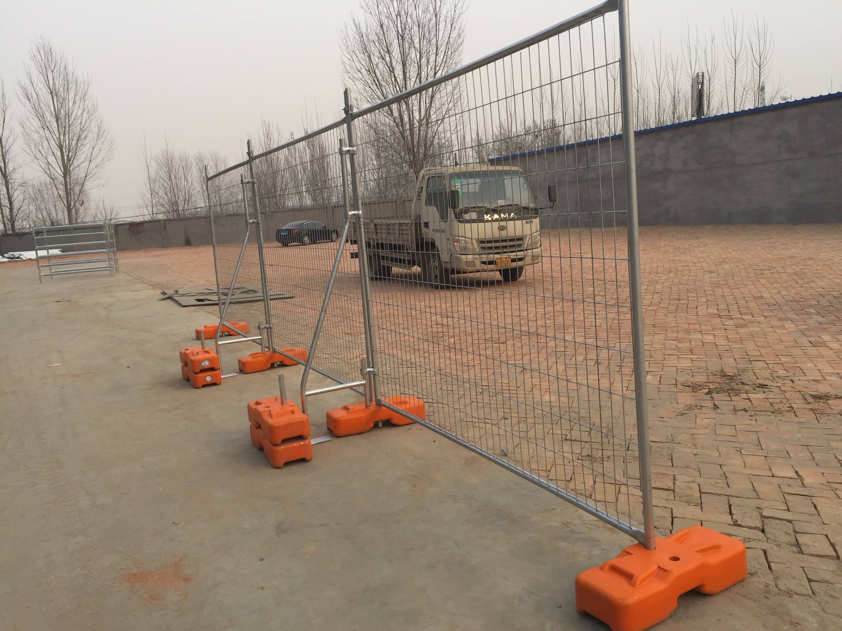 ISO9001 8foot Wide Temporary Steel Fencing For Residential Security