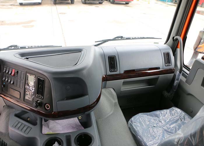 HOWO 6X4 TRACTOR TRUCK CABIN
