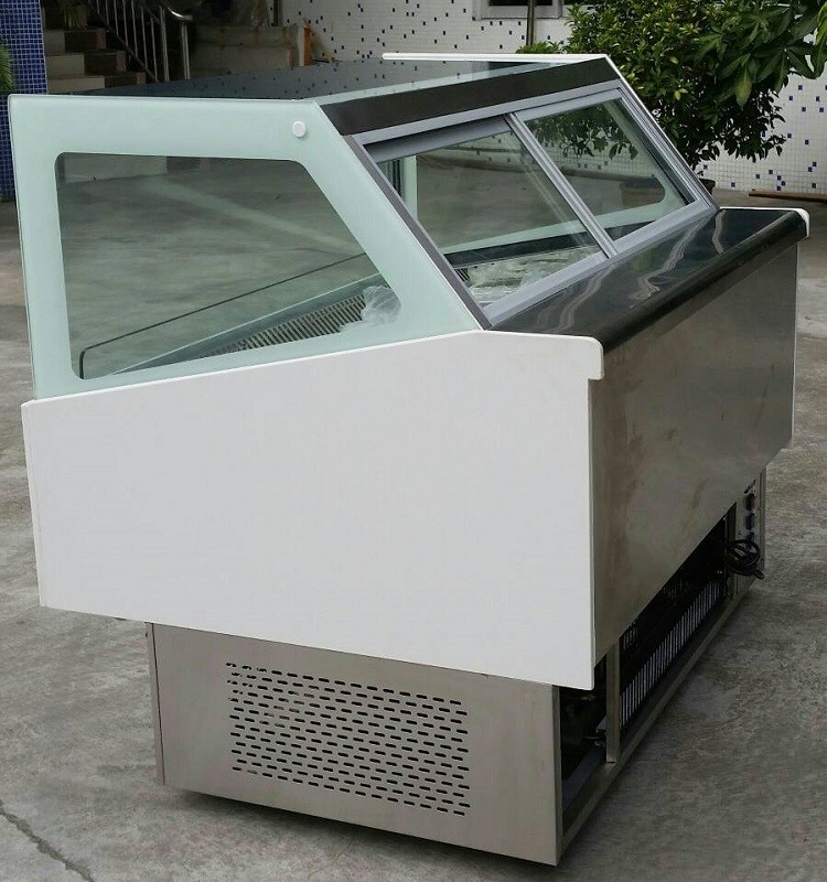 Square Glass Ice Cream Showcase Freezer 20 Pans Fan Cooling Type 1730*1068*1250mm