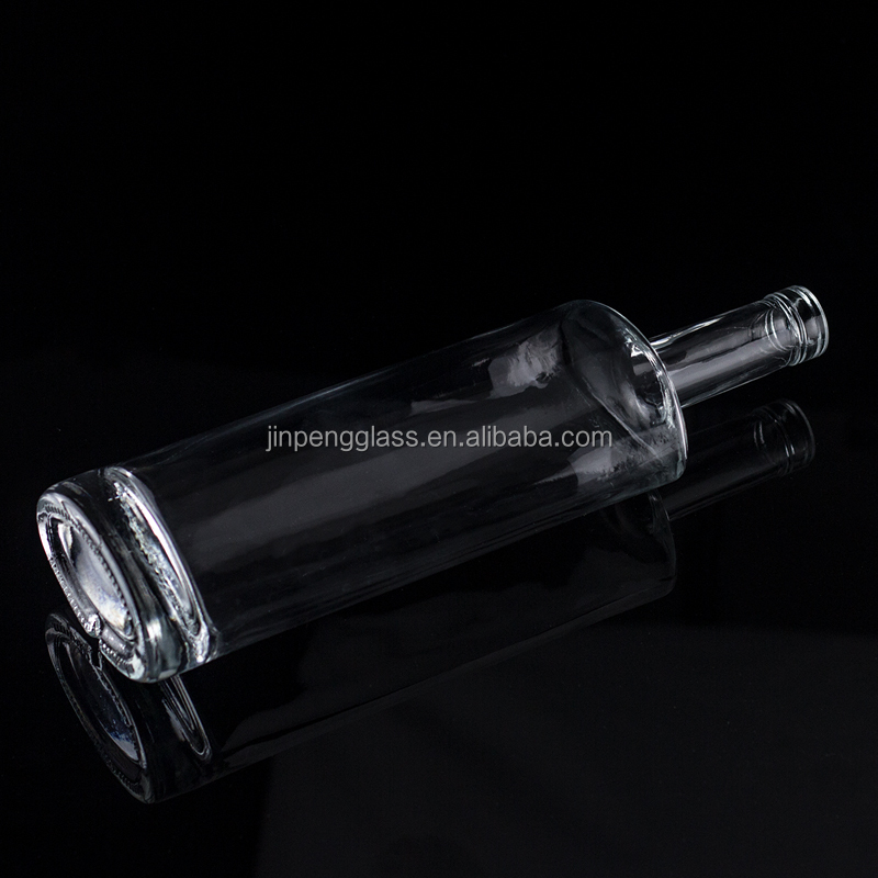 1750ml 1000ml Glass Bottles for Liquor Customized Round Vodka Bottle Versatile Usage