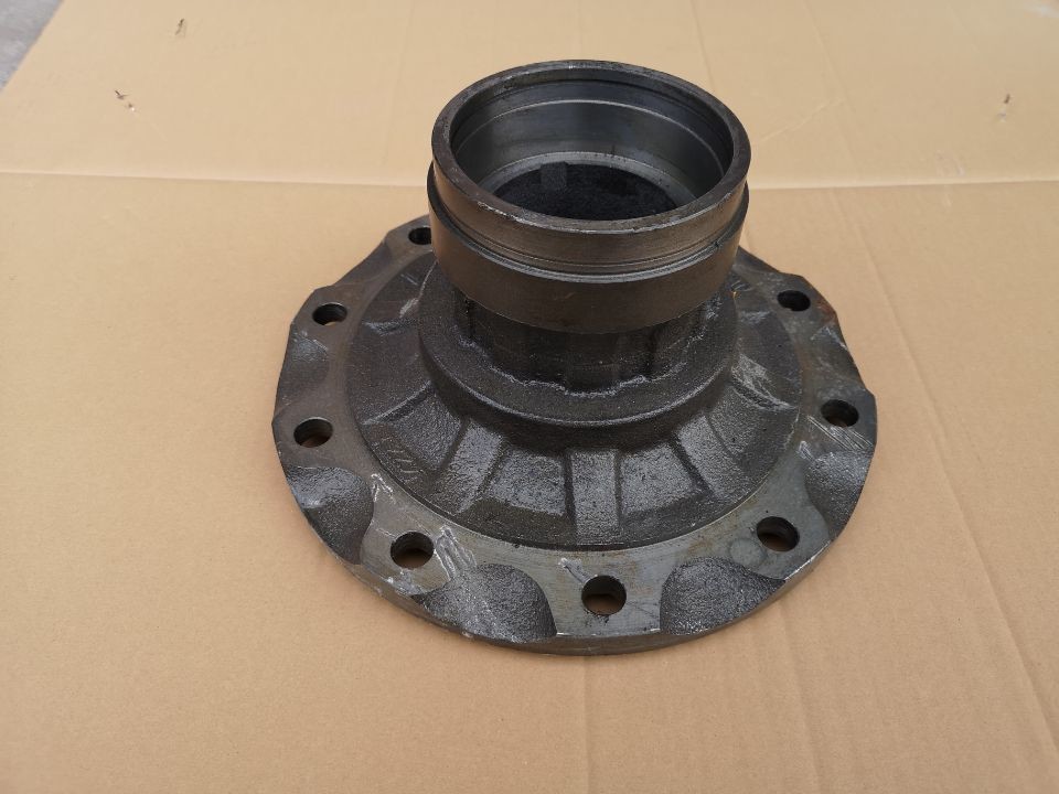 Front Axle Hub Isuzu Chassis Parts 10 Bolt Wheel Hub 1423121600 Pump Truck Cement Mixer Truck Parts