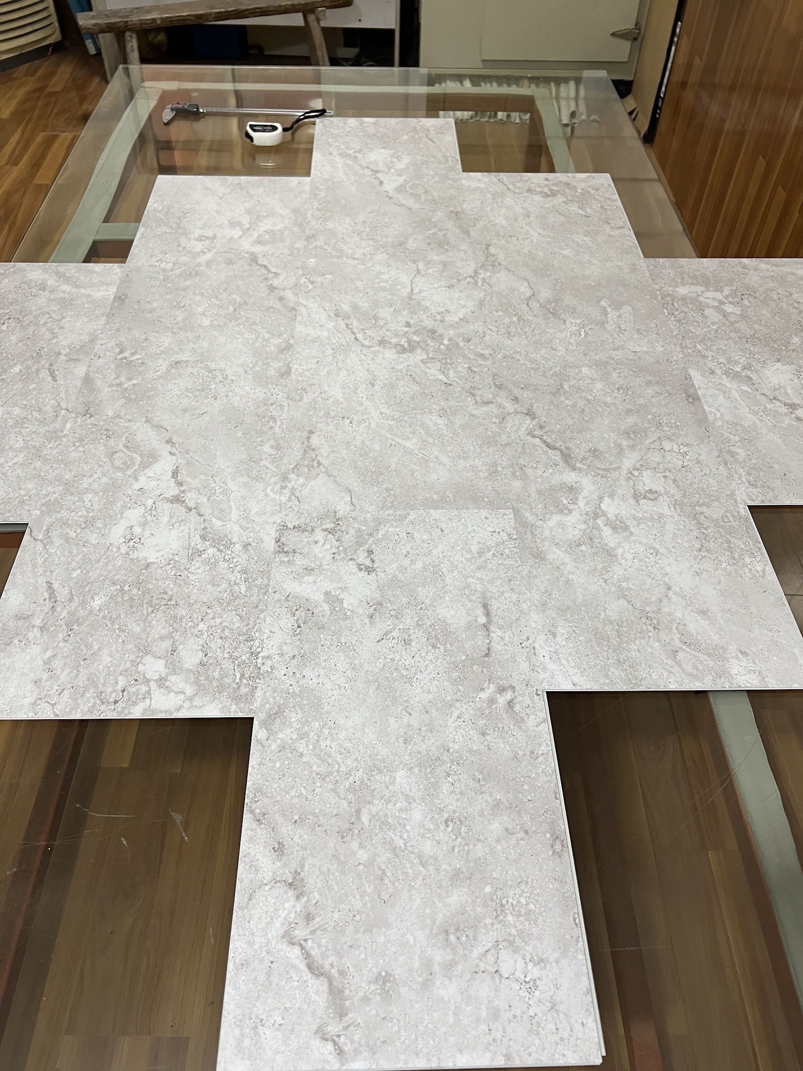 Glossy Marble Look SPC Luxury Vinyl Plank Flooring 145x910mm 1218x148mm