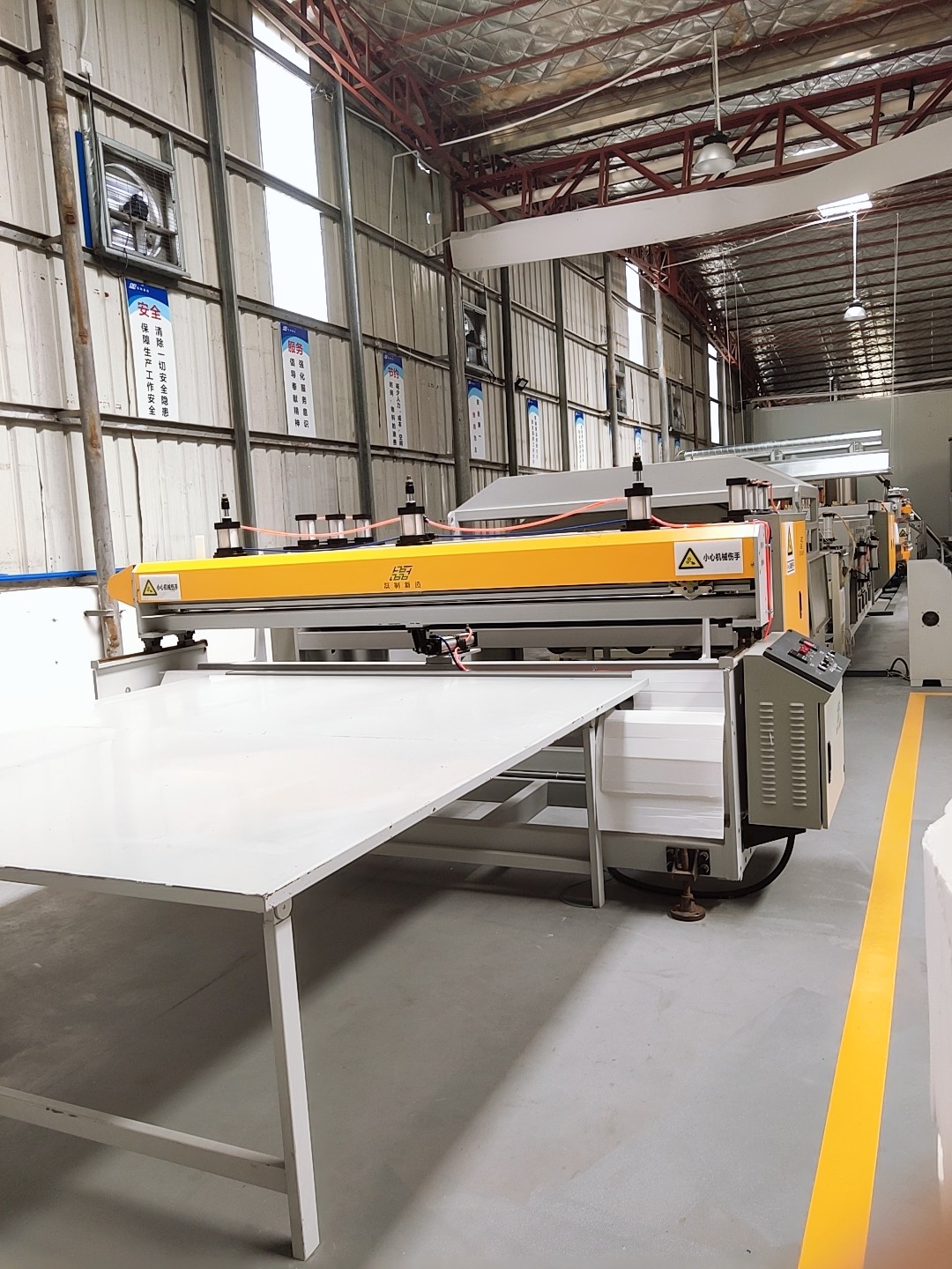 Logistics Delivery Corrugated Plastic Packaging Boxes Anti Unpack