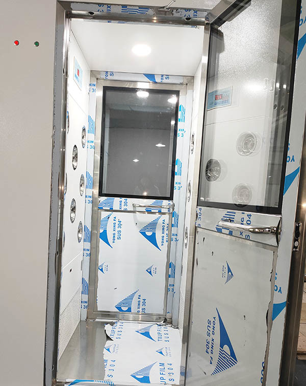 Industrial Grade Cleanroom Air Shower With Auto-Purification System
