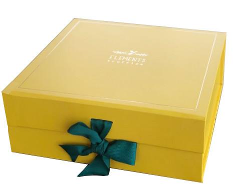 Soft Touch Yellow Cardboard Ribbon Magnetic Closure Rigid Box Folding Clothing