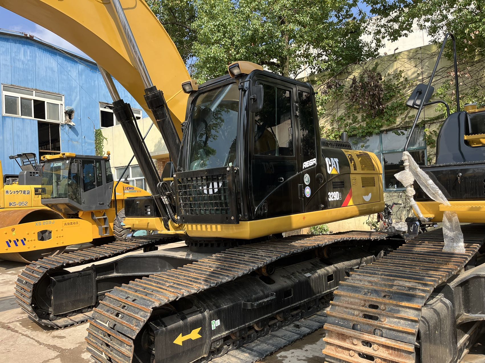 Powerful And Durable Second-hand CAT329D2 Excavator From China