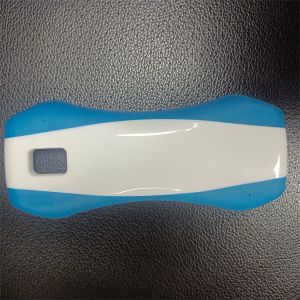 Where colour meets function: the art of injection moulding blue and white lid