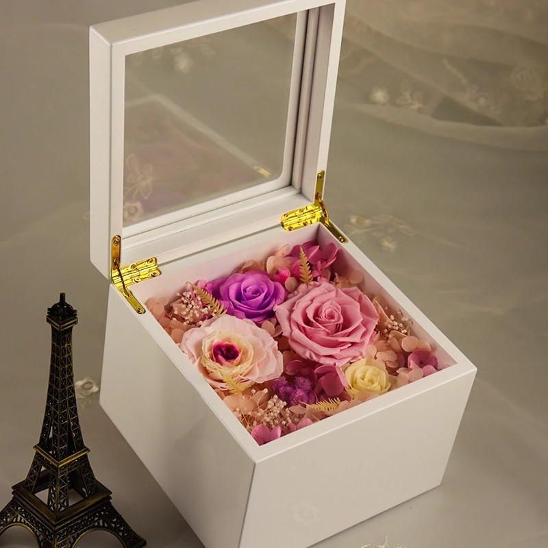 Rose gift New Arrival DIY Preserved Rose Music Box Valanrines day Mothers Day Immortal Roses Led Light Gift Box