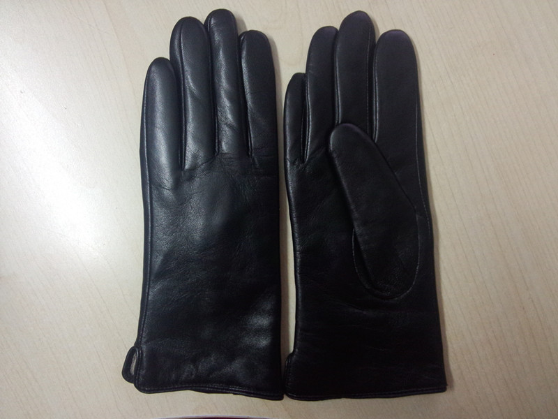 Soft fashion classical leather gloves