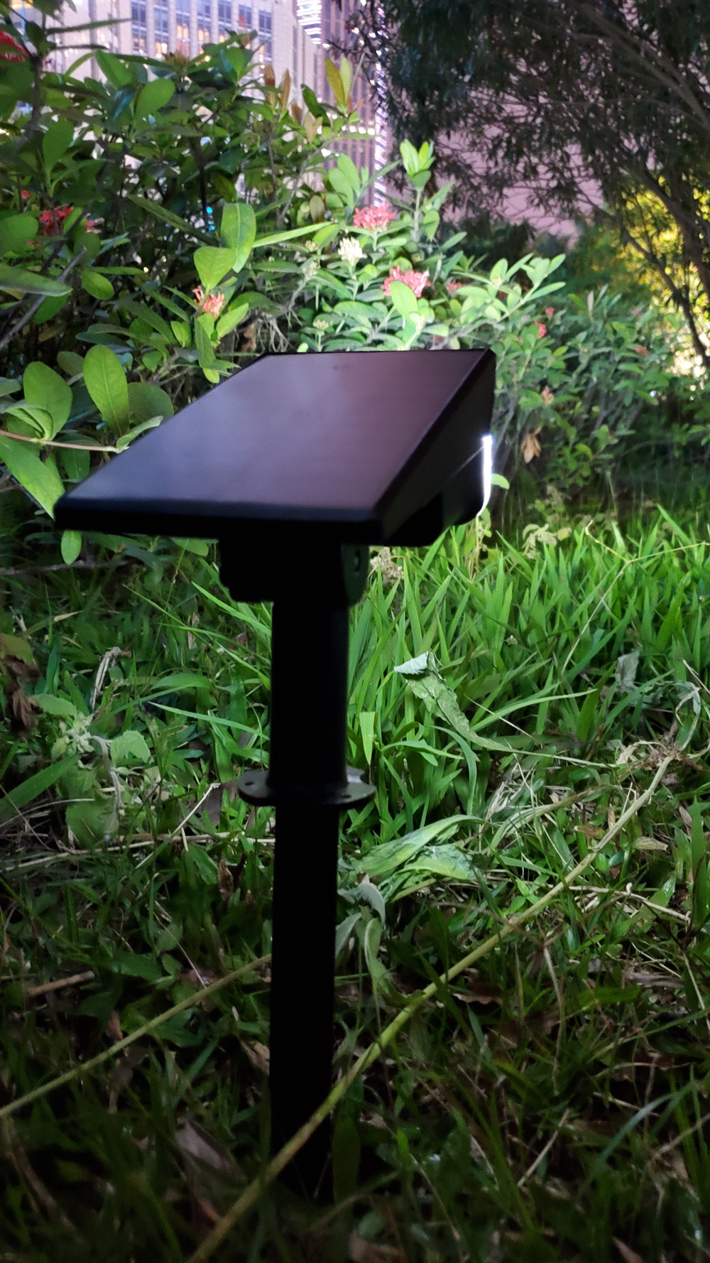 12LED Waterproof Security Wall Solar Motion Sensor Lights Solar Powered Motion Detector Lights LED Garden IP65 ROHS Ce 3-YEAR 80