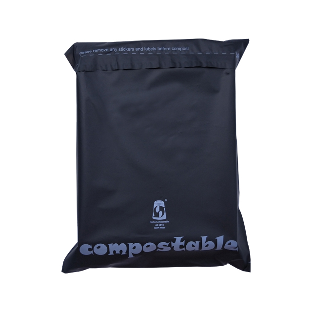 Ultralight Non Plastic Shipping Bags , Tearproof Poly Mailers For Shipping Clothes